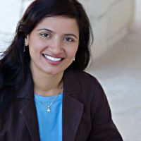 Vani Vallabhaneni headshot